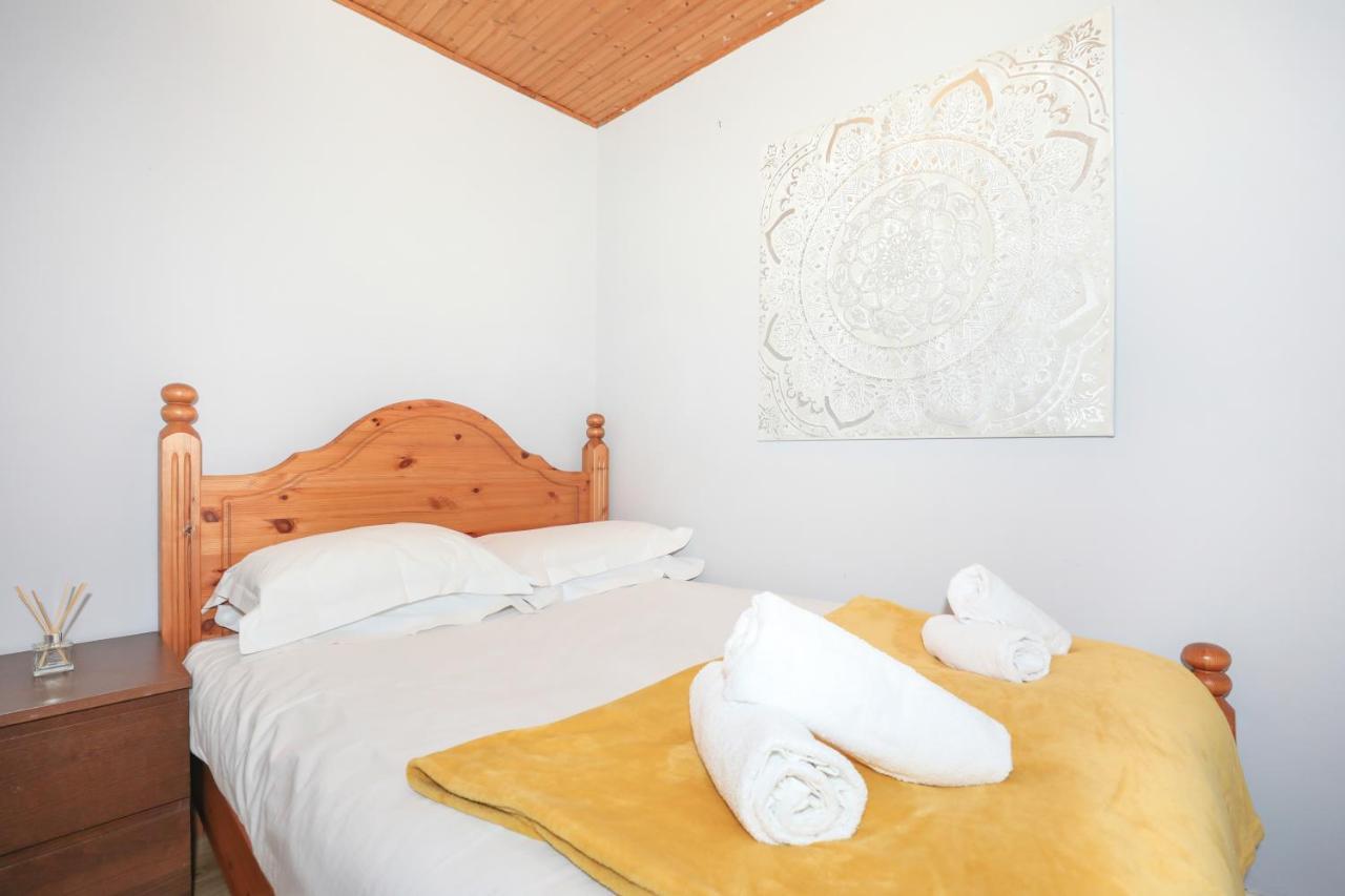 Beautiful 4 Bedroom Cottage - Ideal Location - Free Parking Edinburgh Luaran gambar