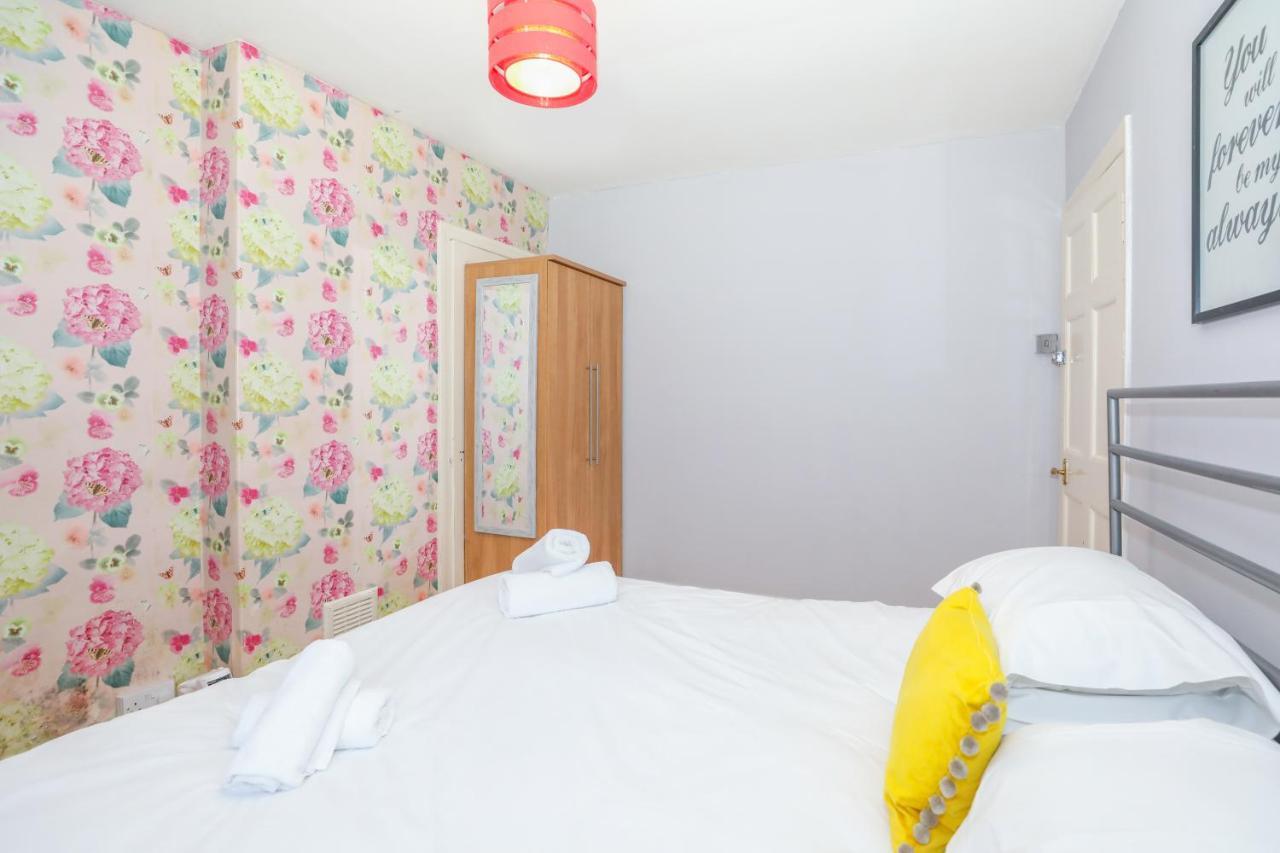 Beautiful 4 Bedroom Cottage - Ideal Location - Free Parking Edinburgh Luaran gambar