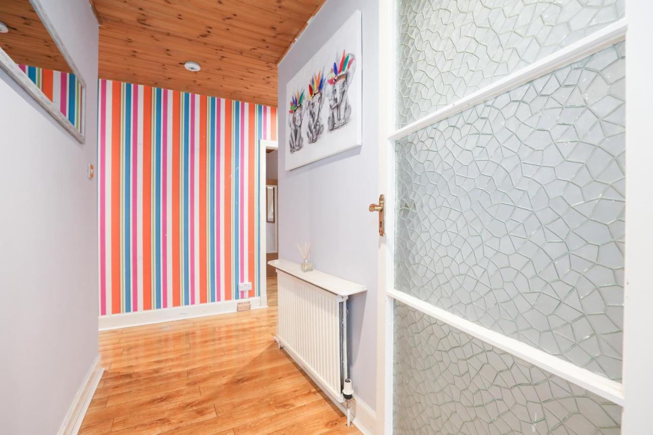 Beautiful 4 Bedroom Cottage - Ideal Location - Free Parking Edinburgh Luaran gambar