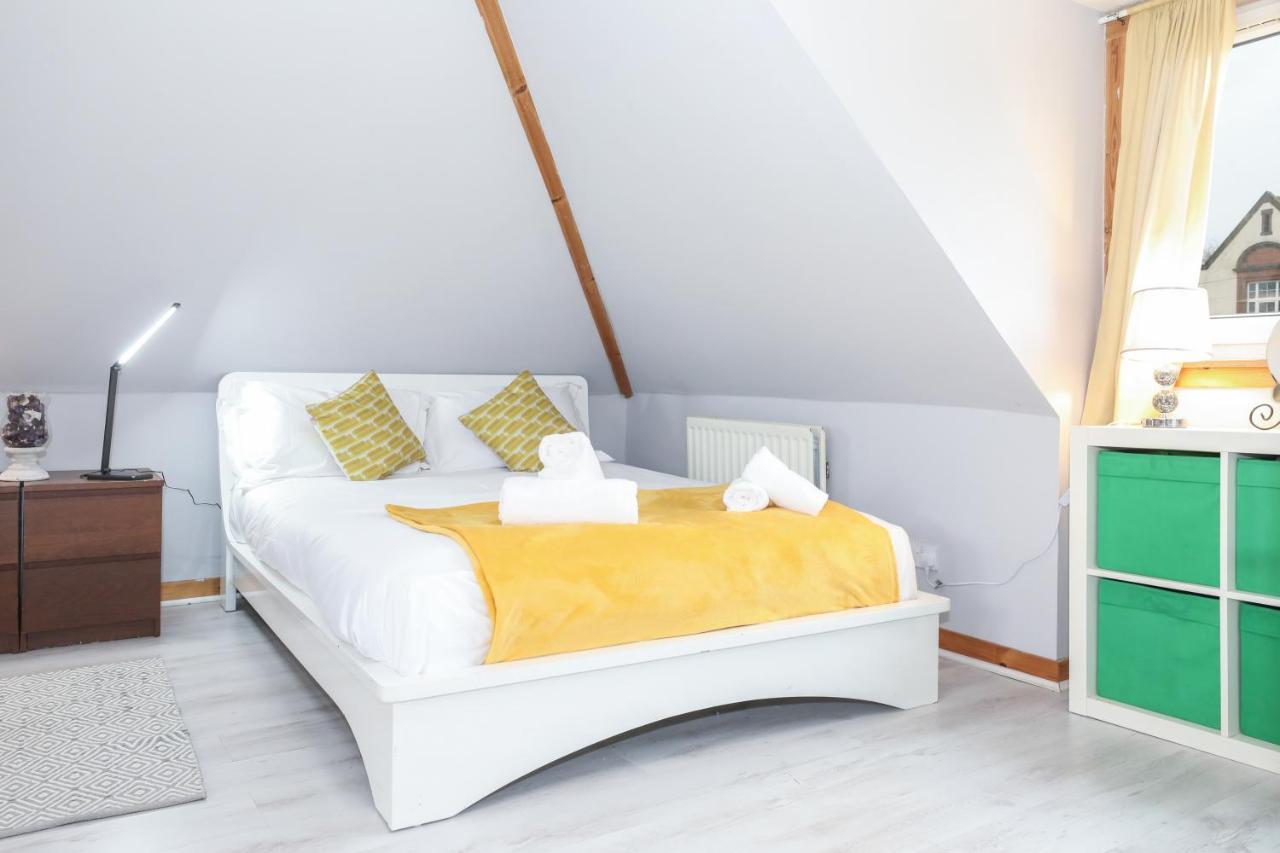 Beautiful 4 Bedroom Cottage - Ideal Location - Free Parking Edinburgh Luaran gambar
