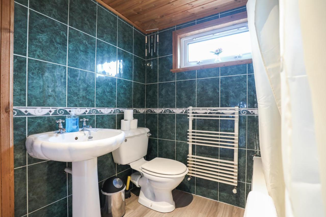 Beautiful 4 Bedroom Cottage - Ideal Location - Free Parking Edinburgh Luaran gambar