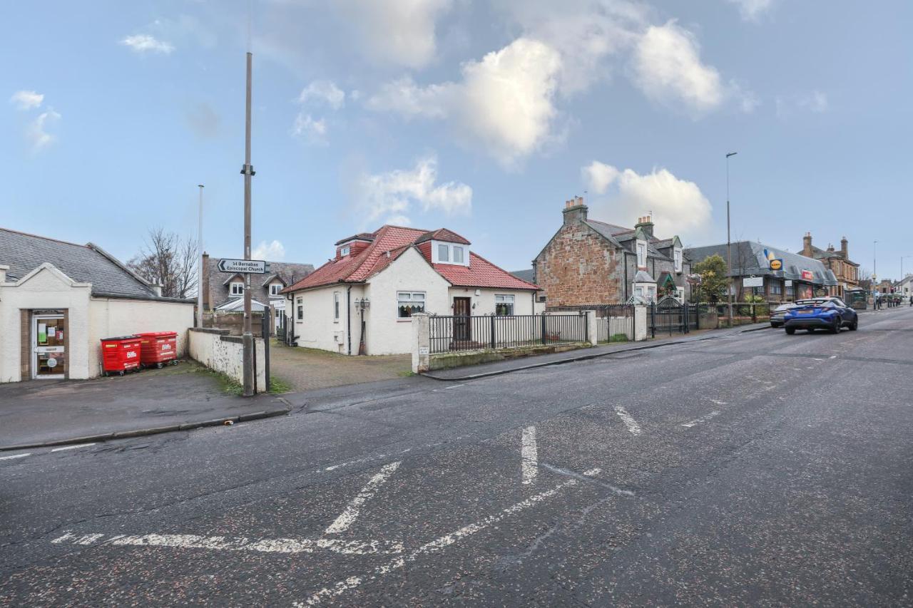 Beautiful 4 Bedroom Cottage - Ideal Location - Free Parking Edinburgh Luaran gambar