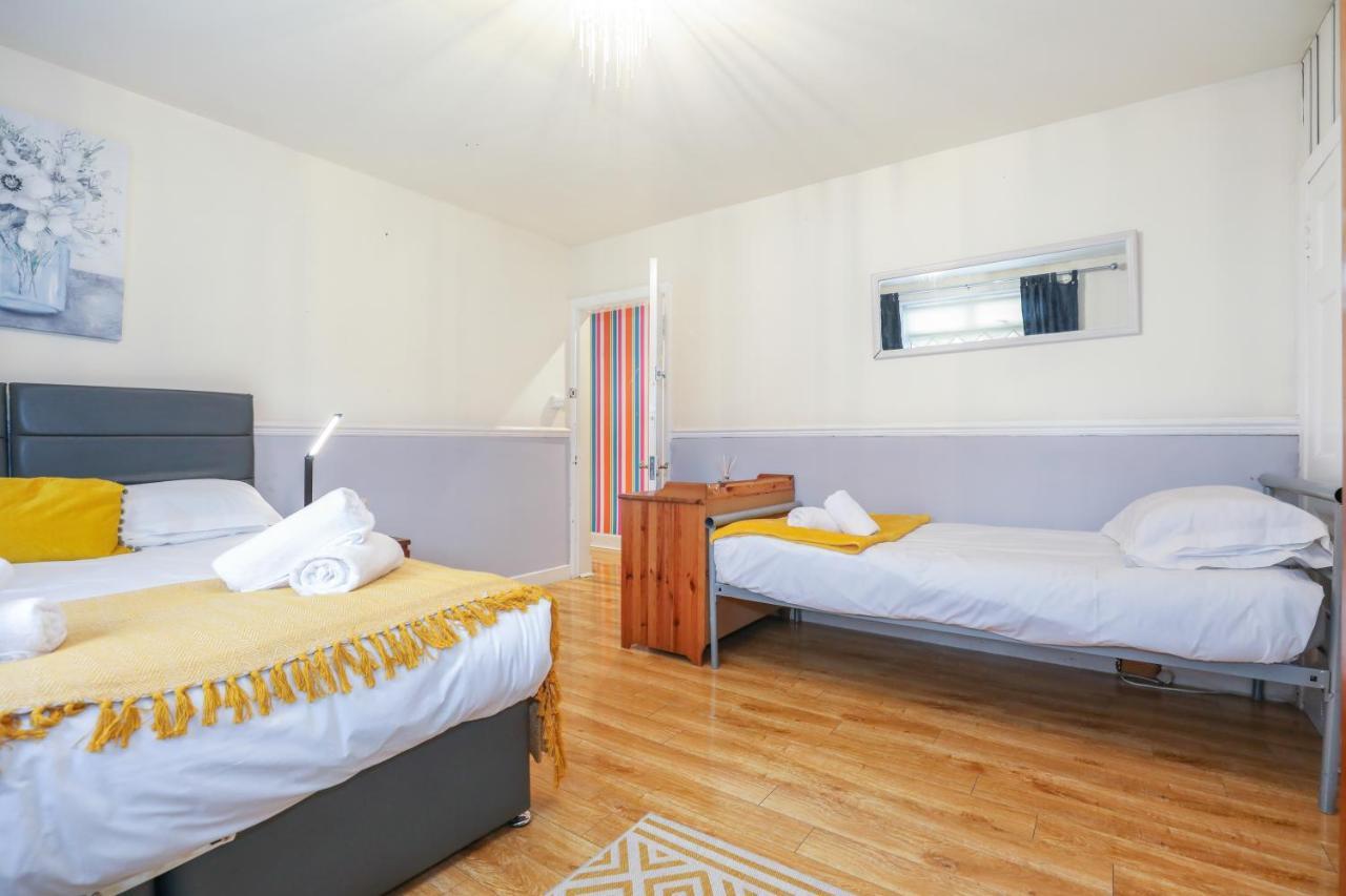 Beautiful 4 Bedroom Cottage - Ideal Location - Free Parking Edinburgh Luaran gambar