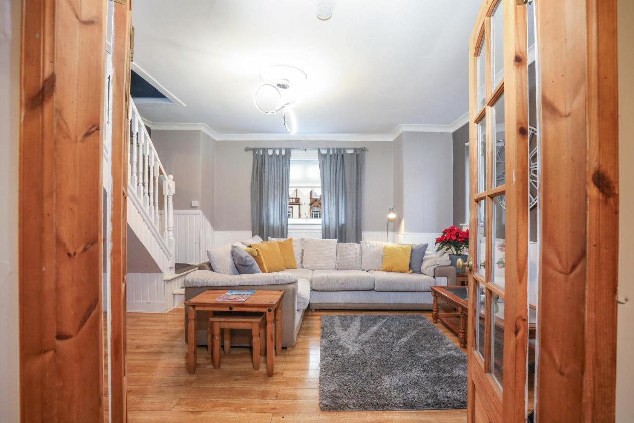 Beautiful 4 Bedroom Cottage - Ideal Location - Free Parking Edinburgh Luaran gambar