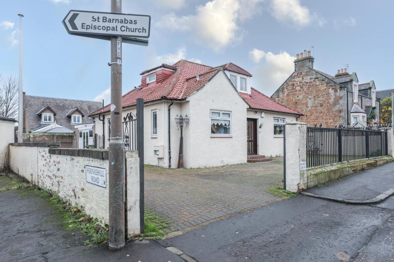 Beautiful 4 Bedroom Cottage - Ideal Location - Free Parking Edinburgh Luaran gambar