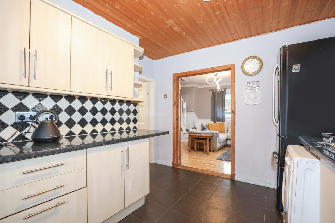 Beautiful 4 Bedroom Cottage - Ideal Location - Free Parking Edinburgh Luaran gambar